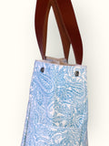 Bolsa Wallow Arabesque Turquesa com Alça de Couro Marrom