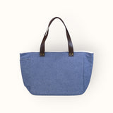 Bolsa Nuna Jeans Claro com Alças de Couro Marrom Escuro