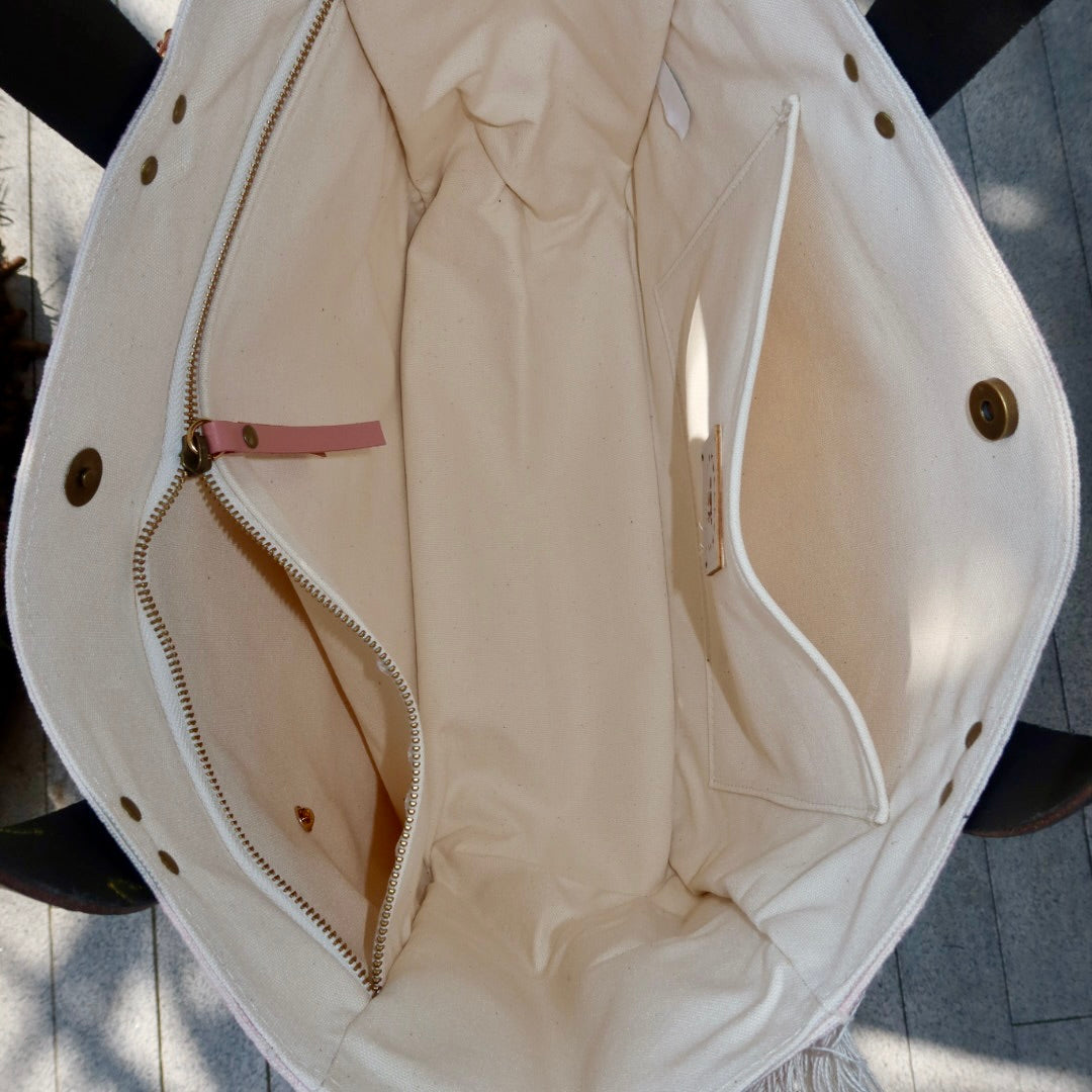 Bolsa Nuna Lilac com Alças de Couro Preto