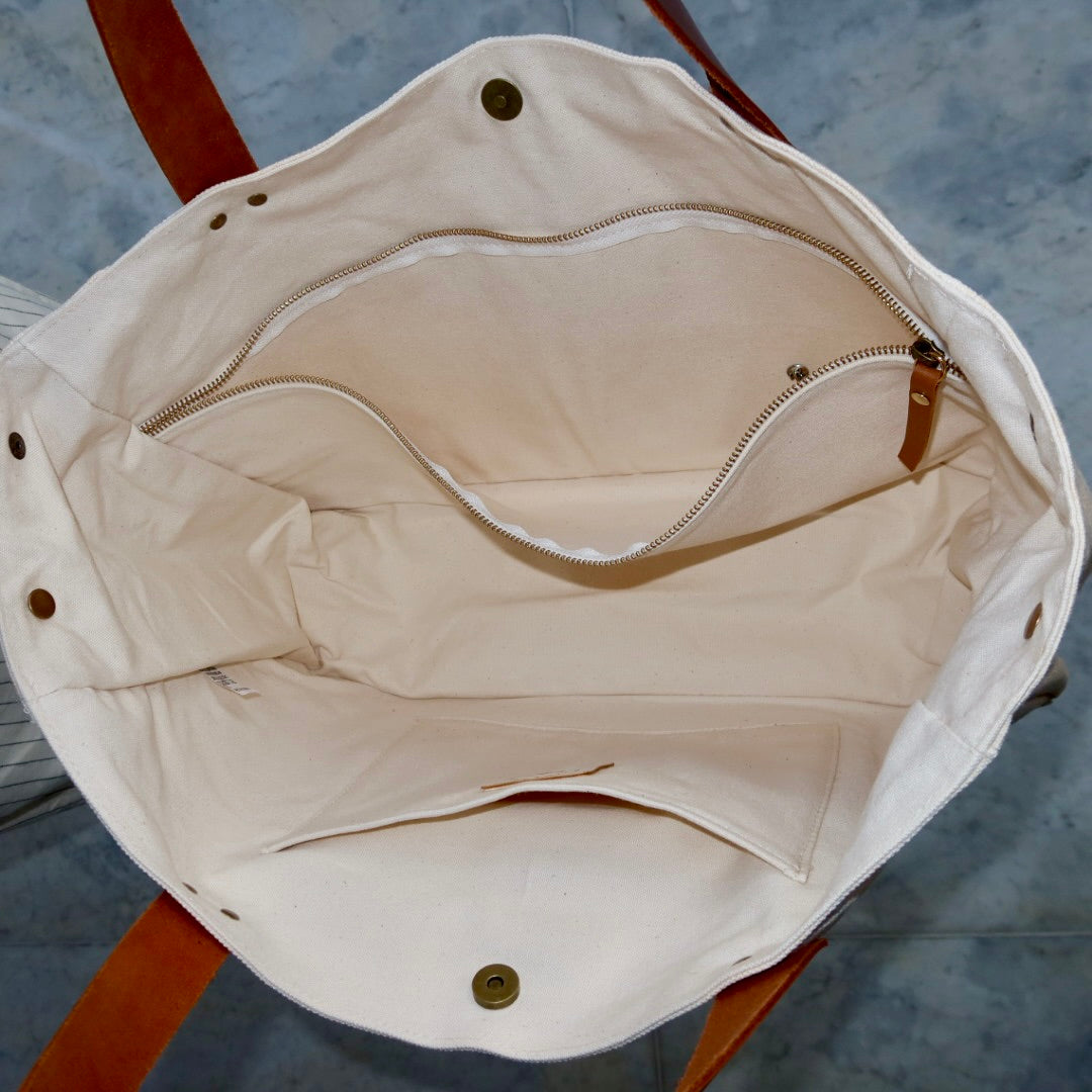 Bolsa Wallow Bege com Alça de Couro Marrom