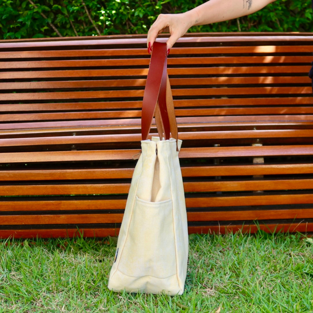 Bolsa Wallow Amarelo com Alça de Couro Marrom