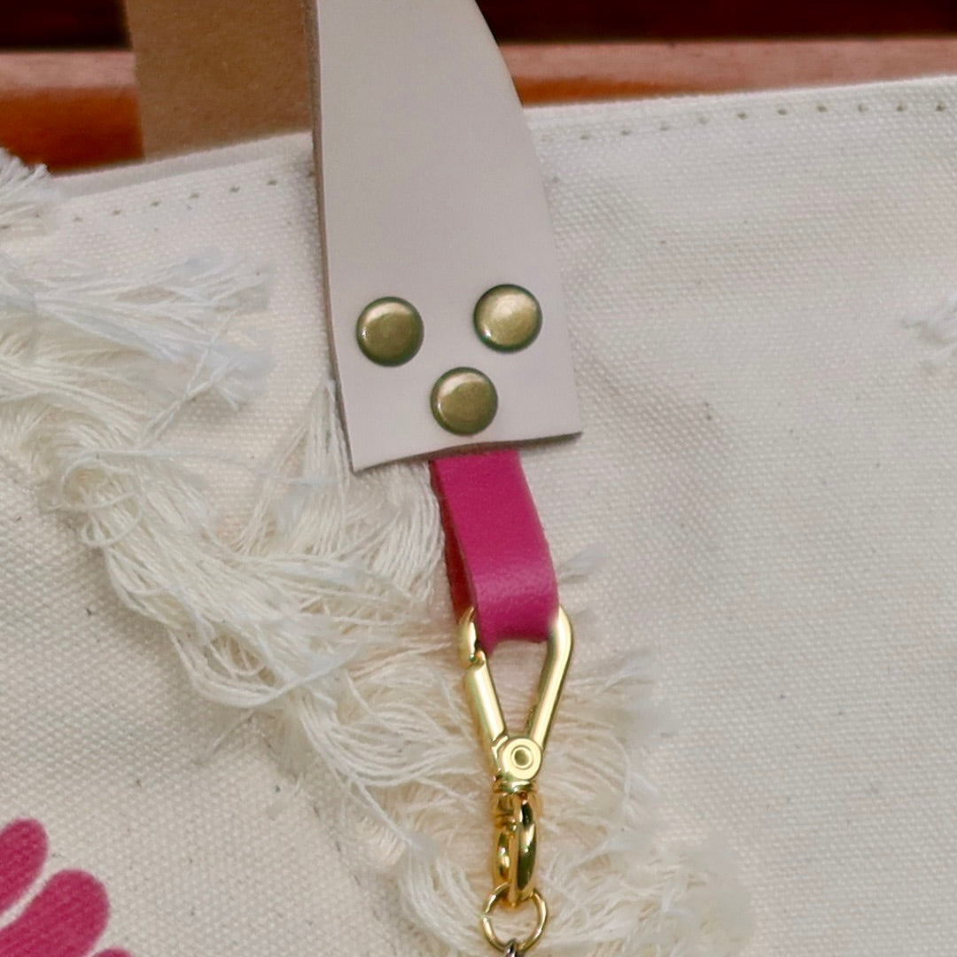 Bolsa Wallow Good Vibes Rosa com Alça de Couro Off White com Zíper