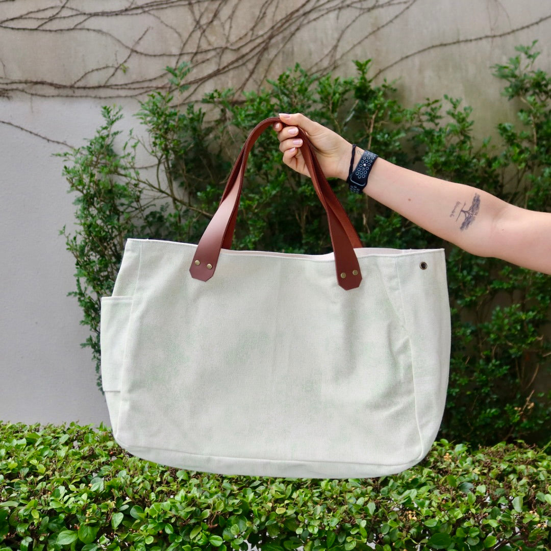 Bolsa Wallow Verde com Alça de Couro Marrom