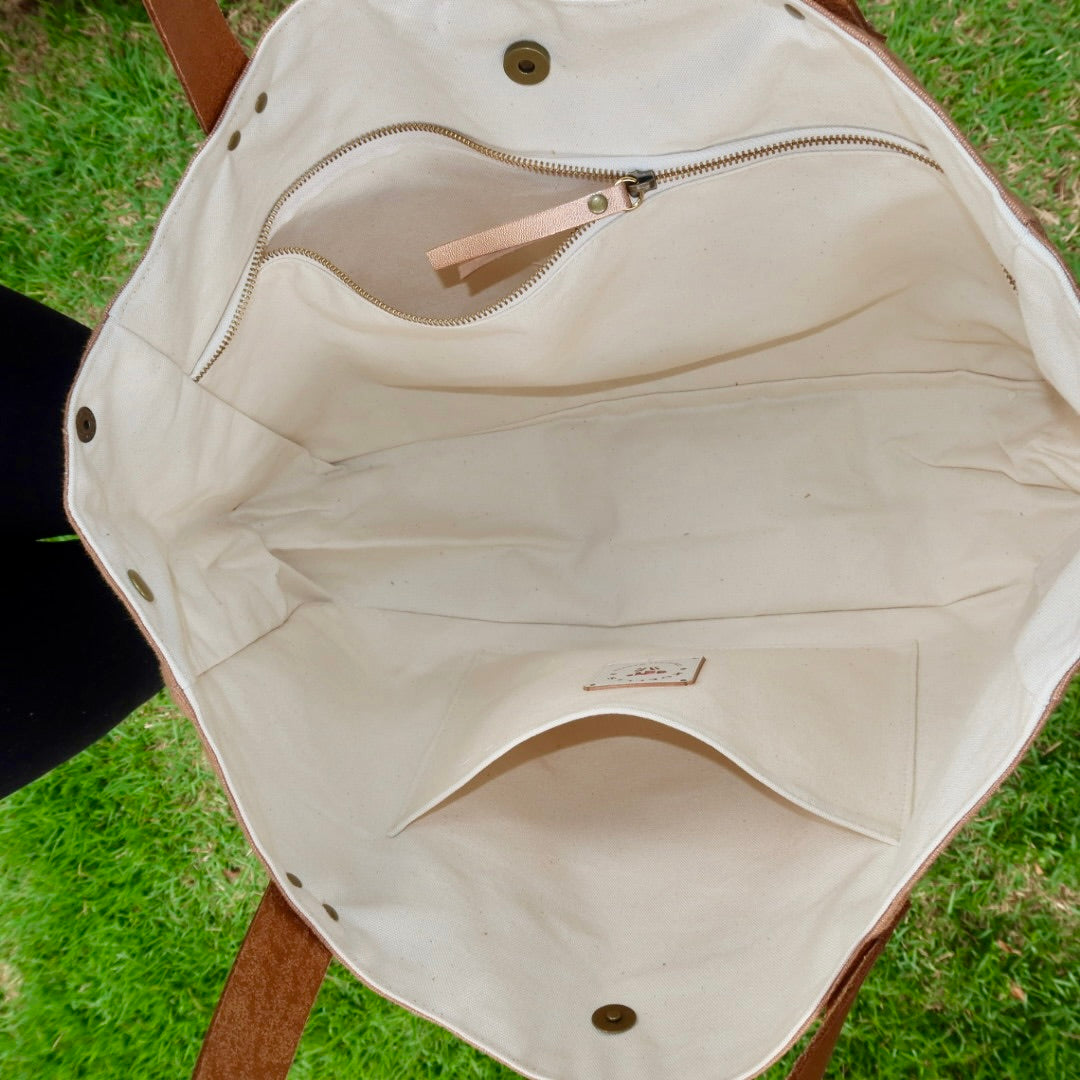 Bolsa Wallow Caramelo com Alça de Couro Marrom