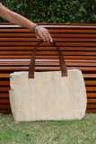 Bolsa Wallow Laranja com Alça de Couro Marrom Escuro