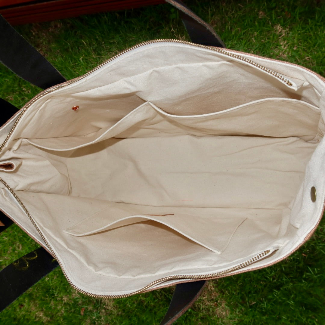 Bolsa Wallow Caramelo com Alça de Couro Preto com Zíper