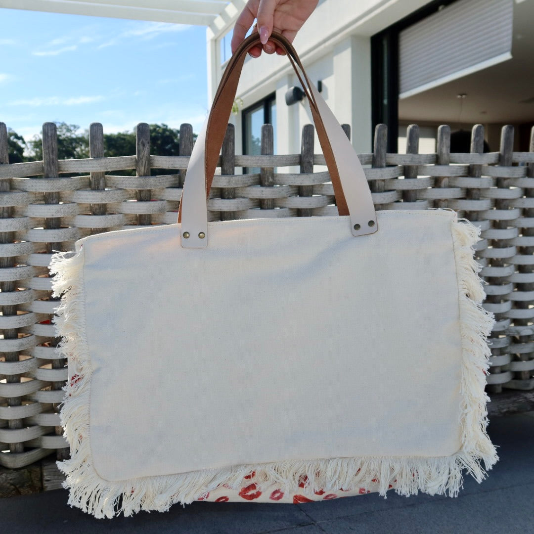 Bolsa Wallow Marilyn com Alça de Couro Duo Marrom e Off White com Zíper