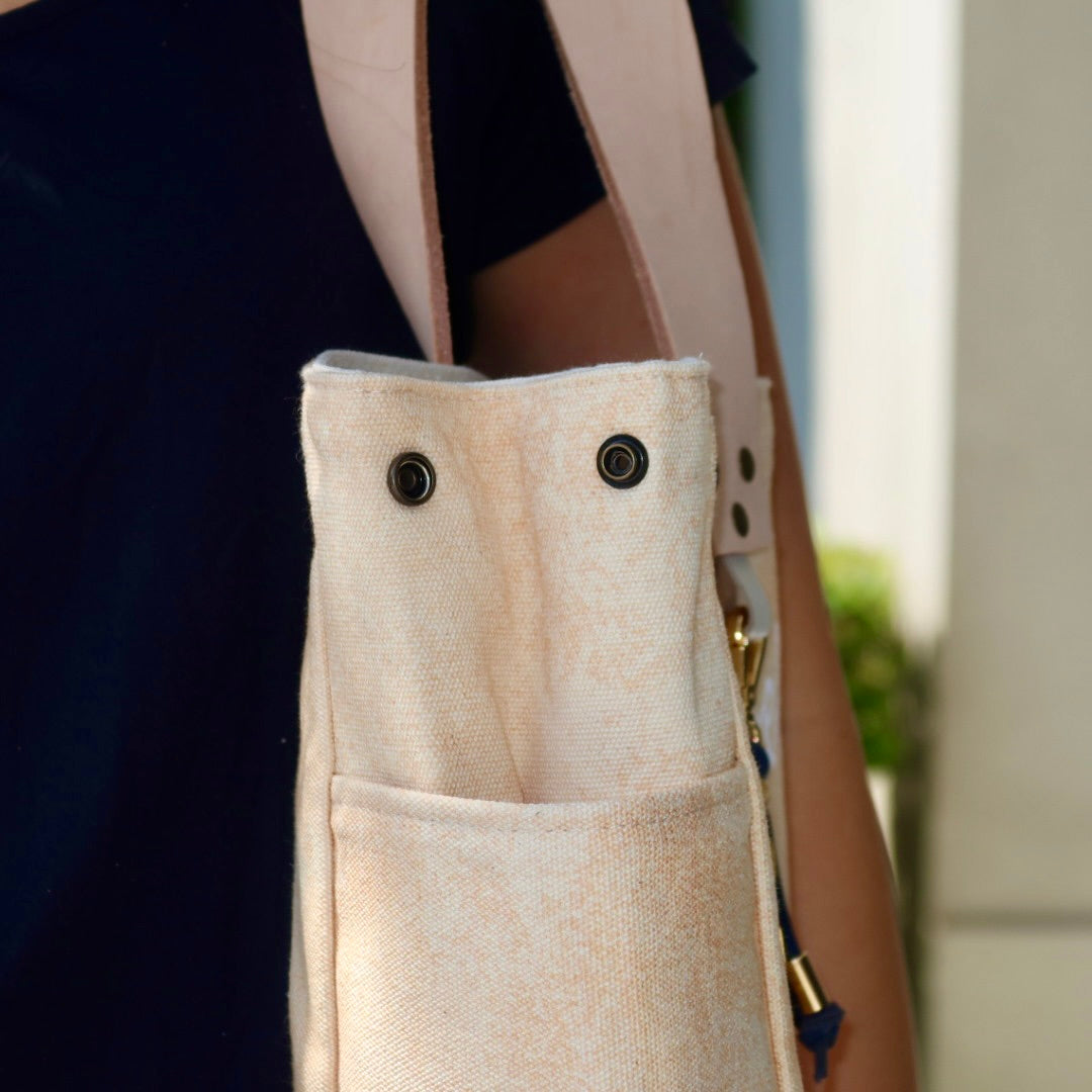 Bolsa Wallow Laranja com Alça de Couro Off White