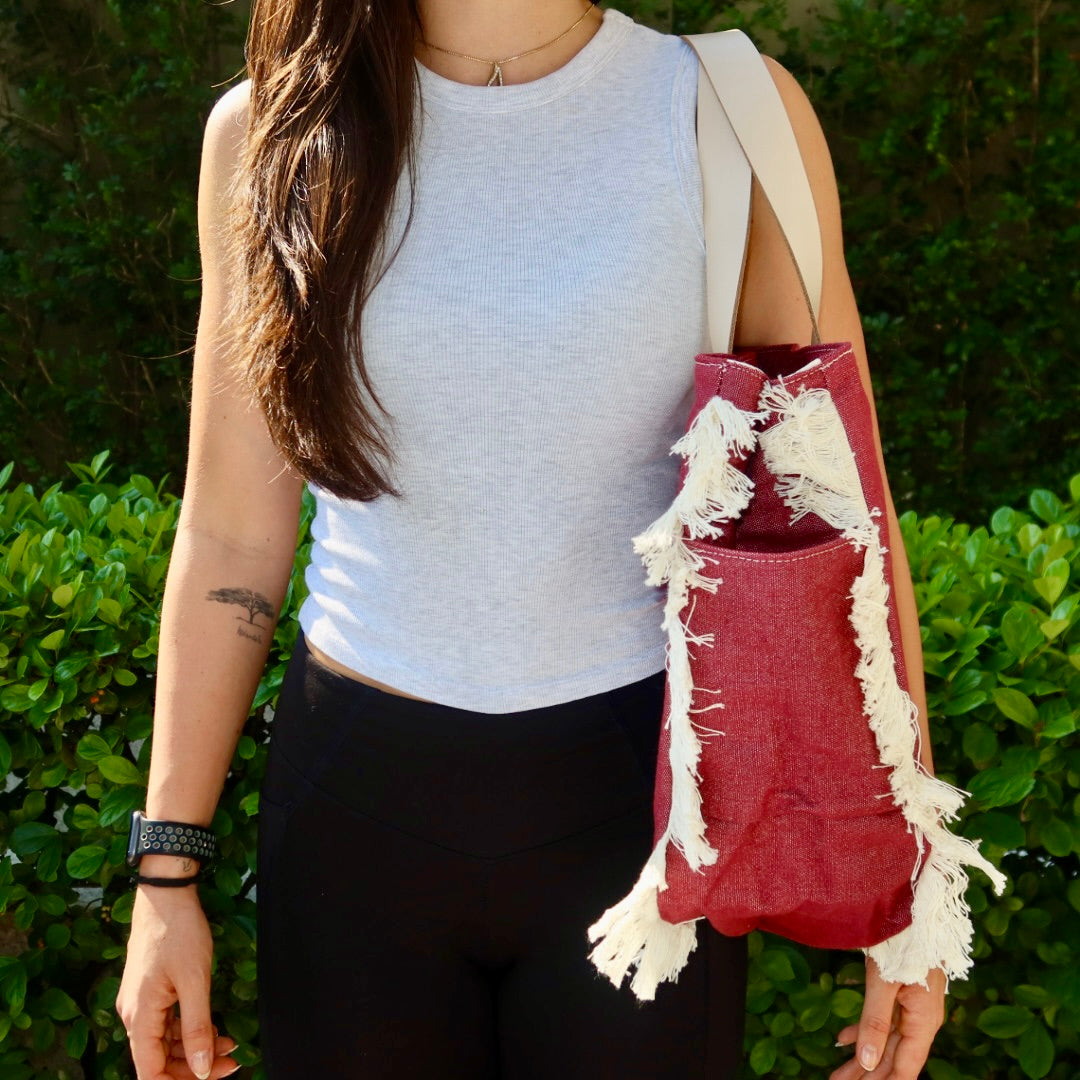 Bolsa Wallow Vinho com Alça de Couro Off White com Zíper