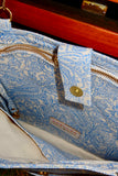 Bolsa Katrin Arabesque Azul com Alças de Corrente e Couro Preto