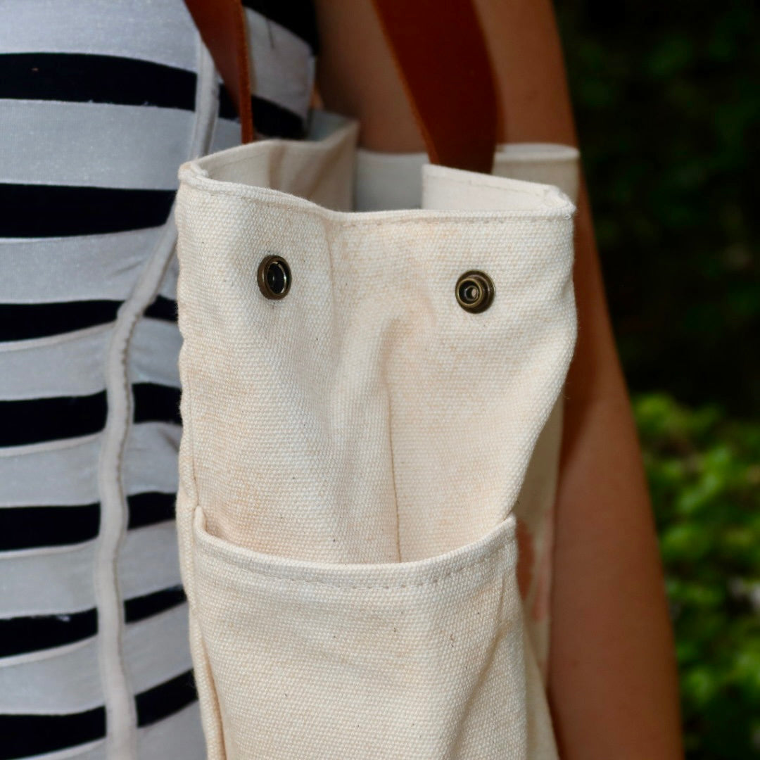 Bolsa Wallow Bege com Alça de Couro Marrom