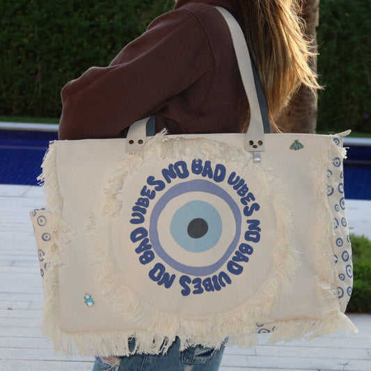 Bolsa Wallow Good Vibes Azul com Alça de Couro Off White e Marinho com Zíper