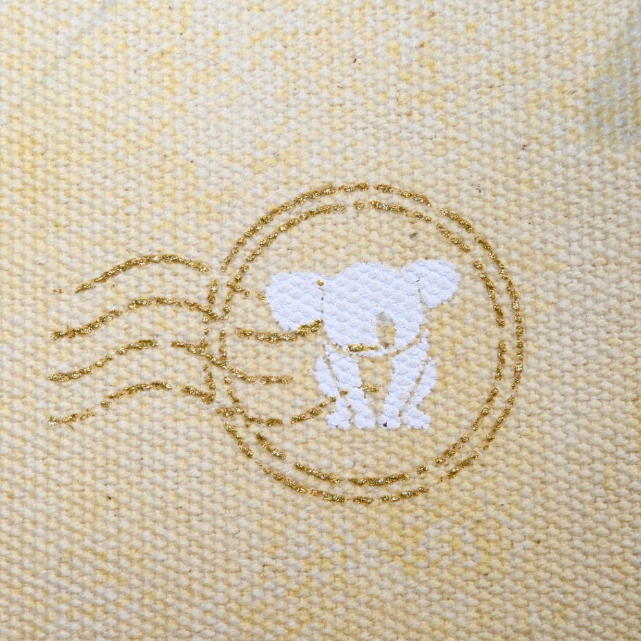 Necessaire Flat Amarela Estampada (Dourado e Branco)