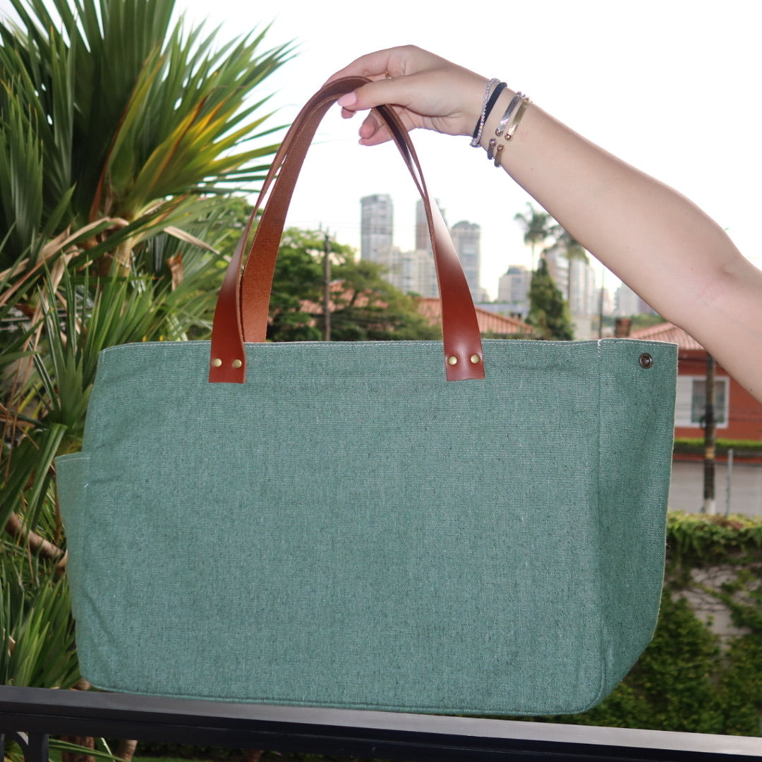 Bolsa Wallow Oliva com Alça de Couro Marrom com Zíper