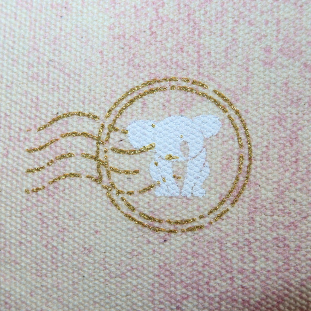 Necessaire Flat Lilac Estampada (Dourado e Branco)