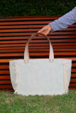Bolsa Nuna Aqua com Alças de Couro Off White com Zíper