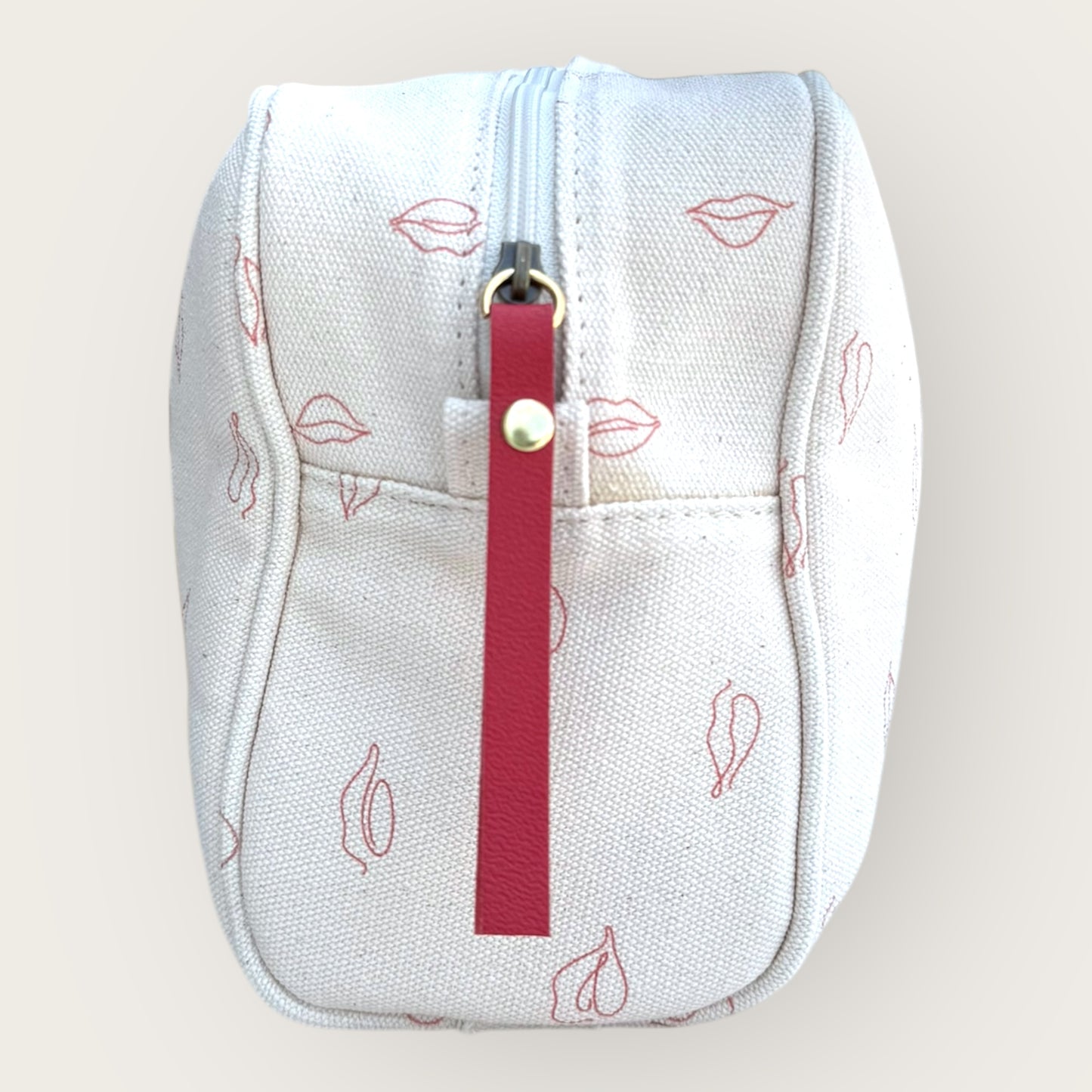 Necessaire Beijinho Cru