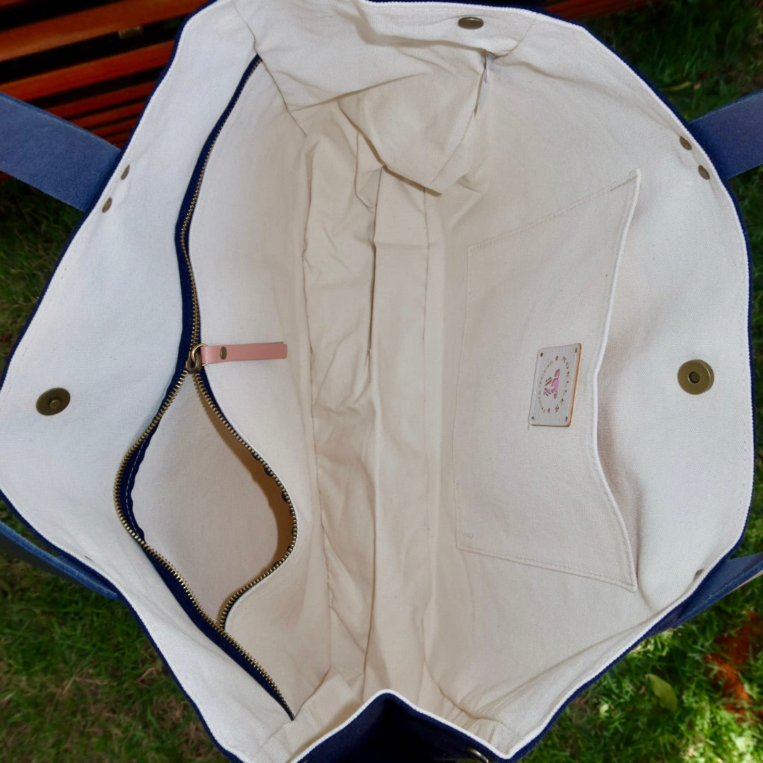 Bolsa Wallow Marinho com Alça de Couro Marinho