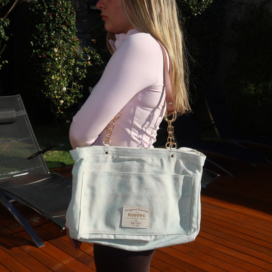 Bolsa Katrin Aqua com Alças de Corrente e Couro Marrom