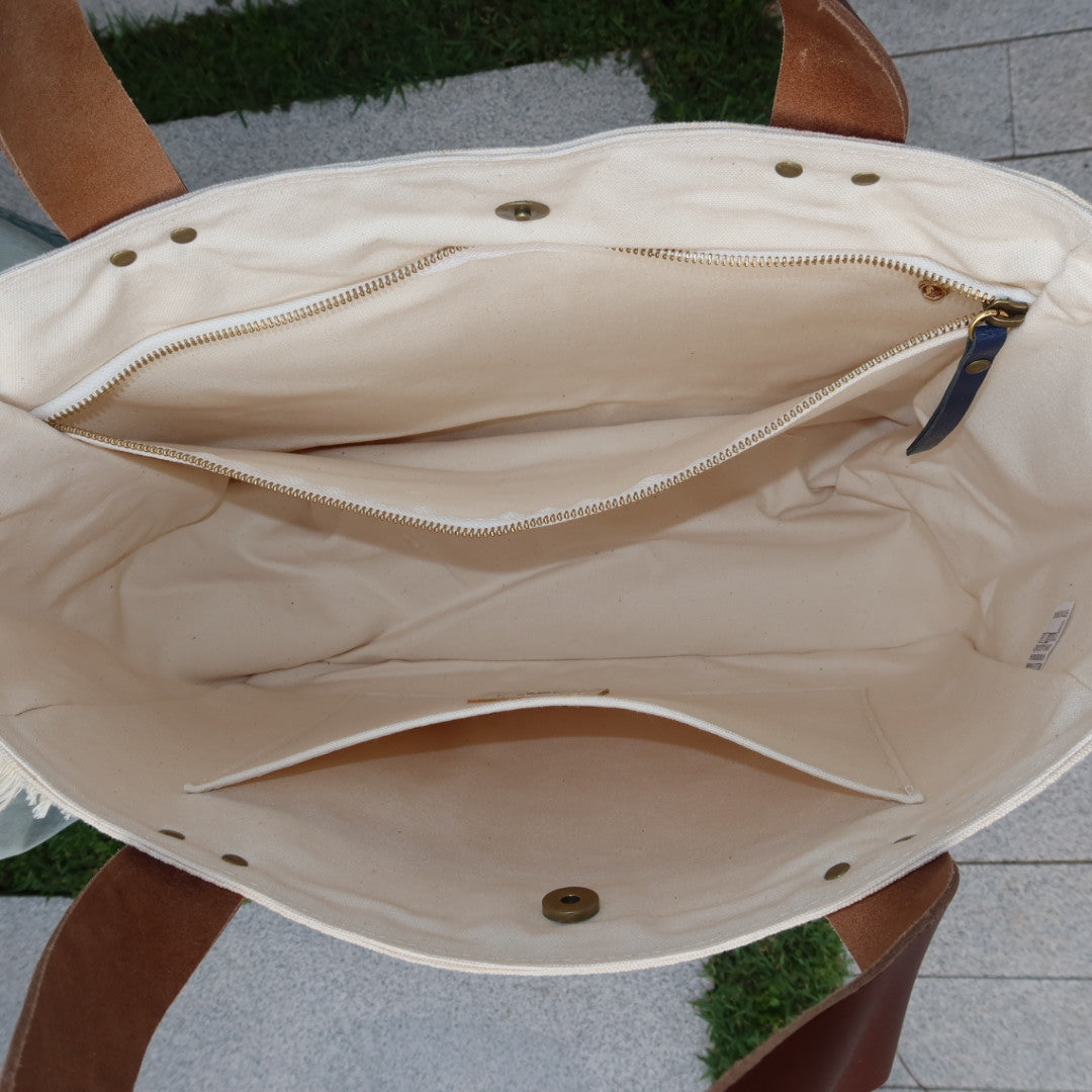 Bolsa Nuna Bege com Alças de Couro Marrom Escuro