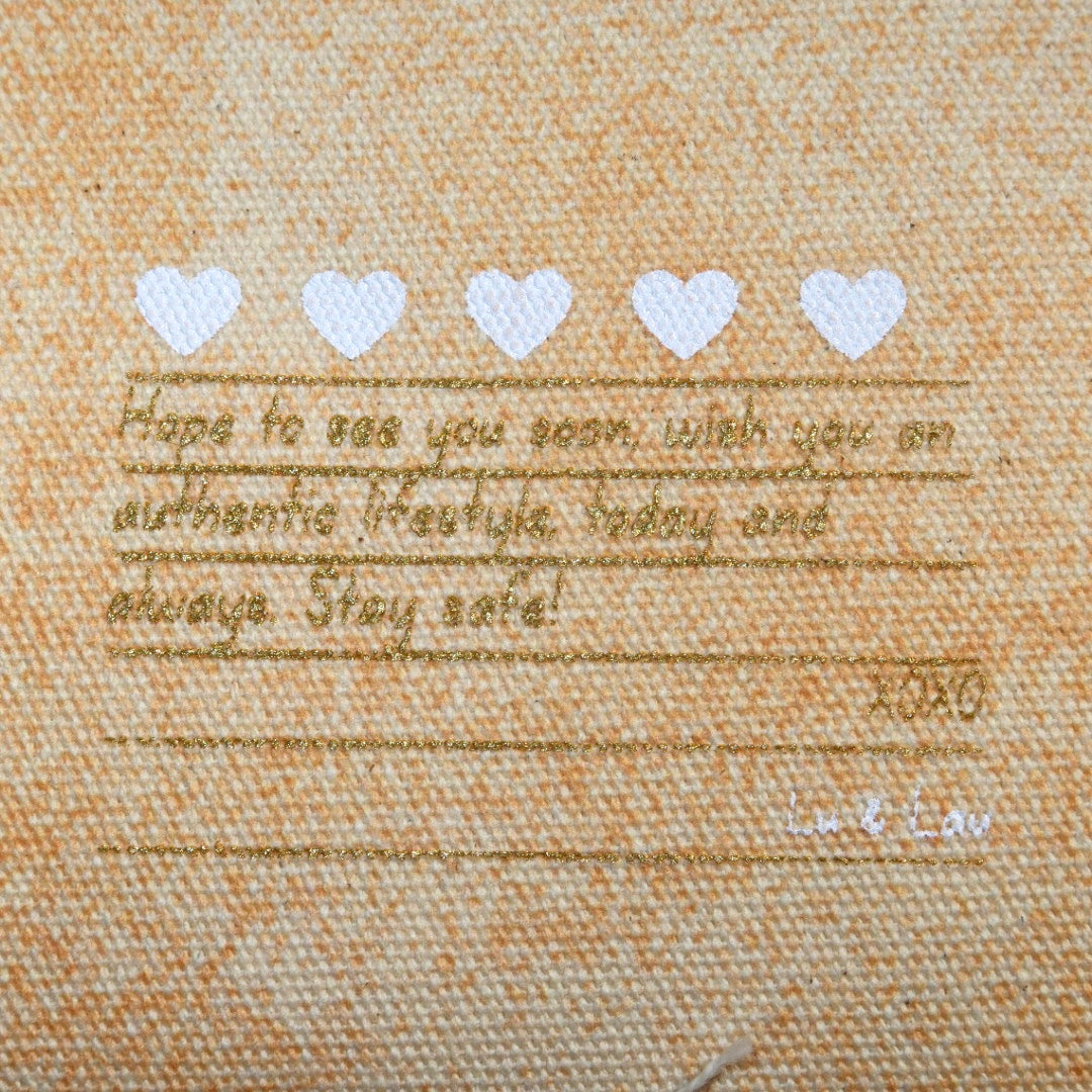 Necessaire Flat Laranja Estampada (Dourado e Branco)