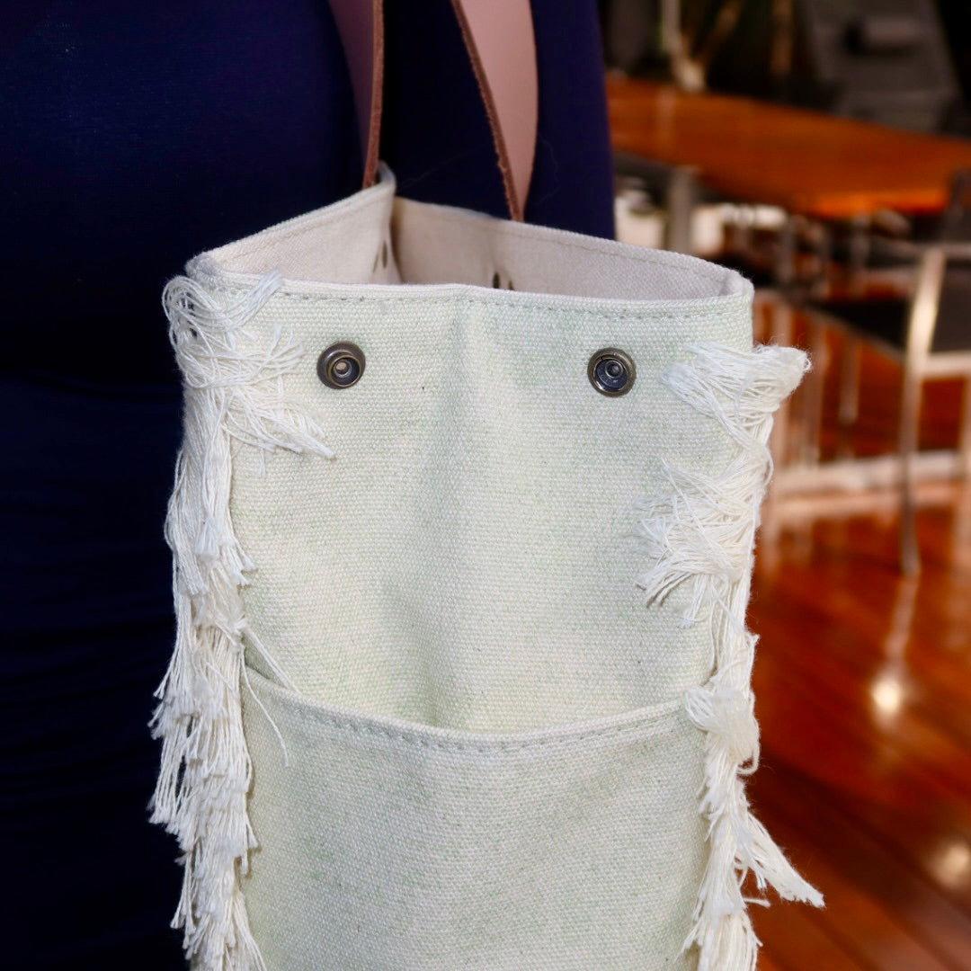 Bolsa Wallow Verde com Alça de Couro Bege com Zíper