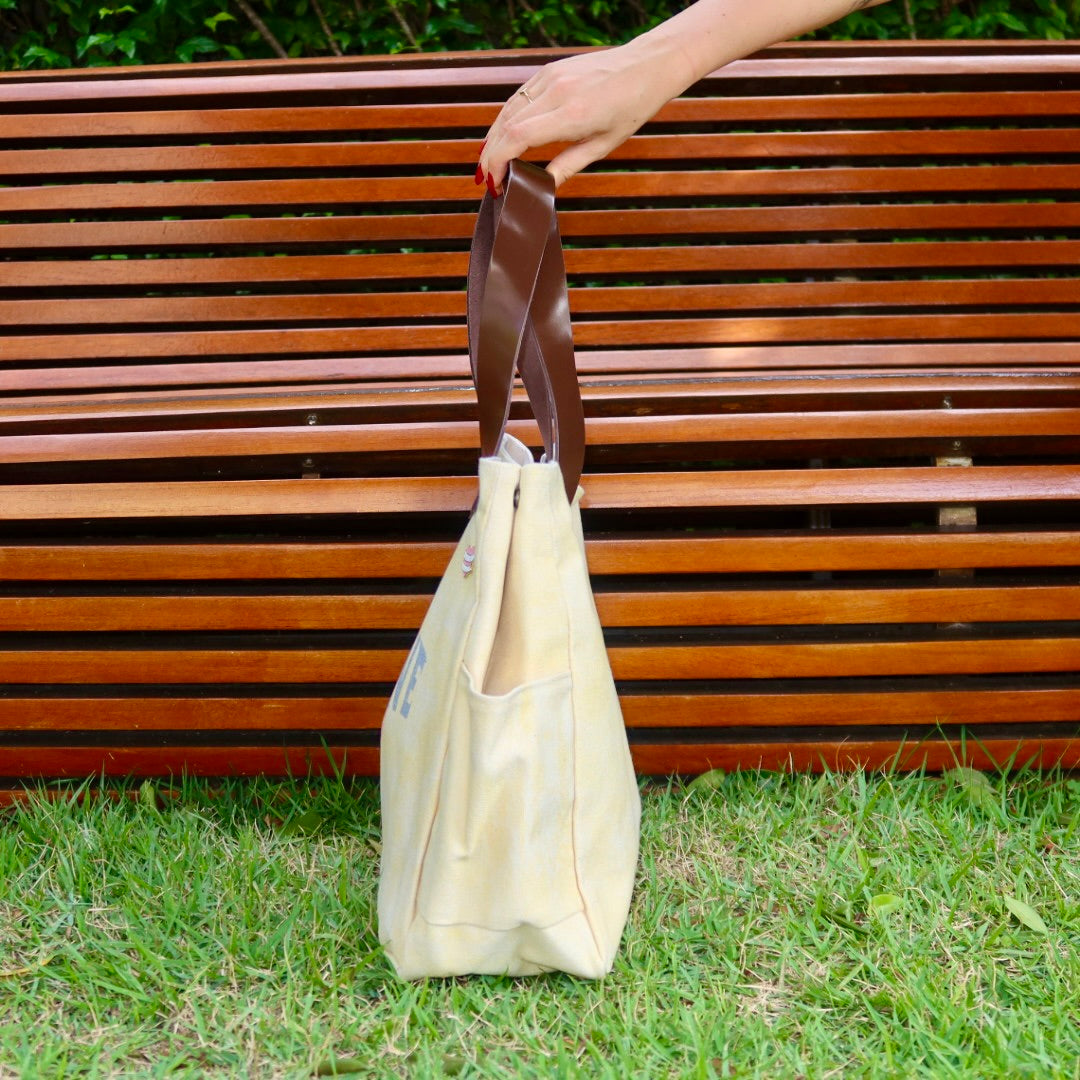 Bolsa Wallow Amarelo com Alça de Couro Marrom Escuro Vinil