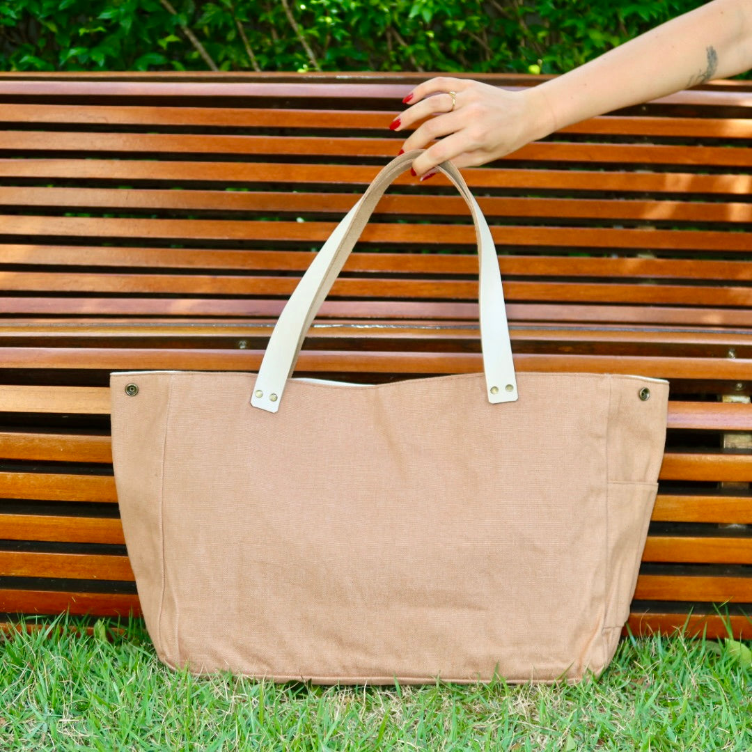 Bolsa Wallow Caramelo com Alça de Couro Off White