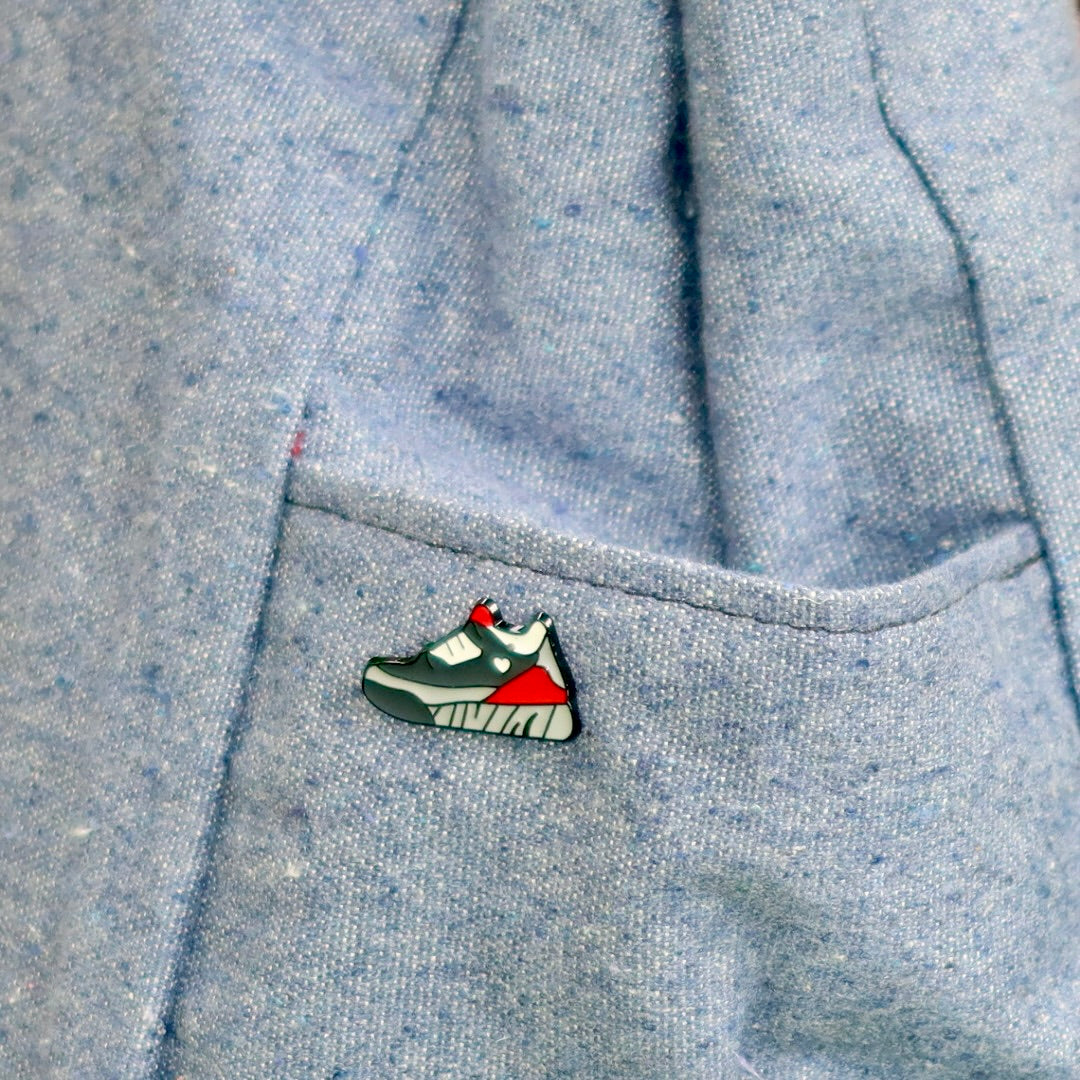 Bolsa Wallow Jeans Claro com Alça de Couro Marinho