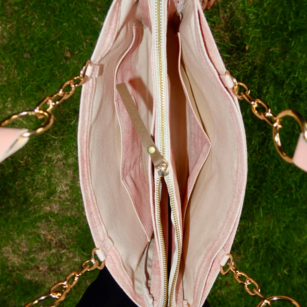 Bolsa Katrin Rosa com Alças de Corrente e Couro Rosa Claro