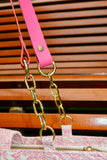 Bolsa Katrin Arabesque Rosa com Alças de Corrente e Couro Rosa Choque