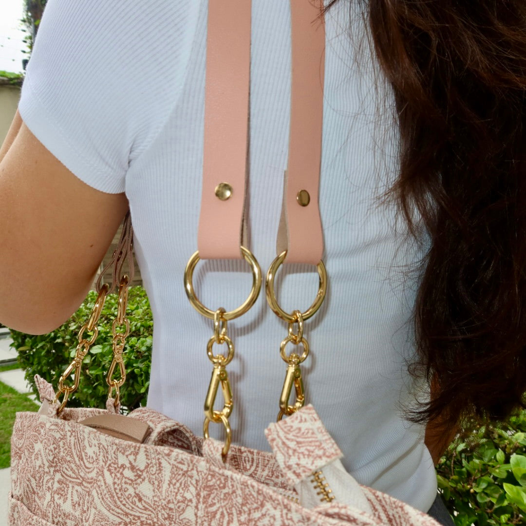 Bolsa Katrin Arabesque Terracota com Alças de Corrente e Couro Rosa Claro