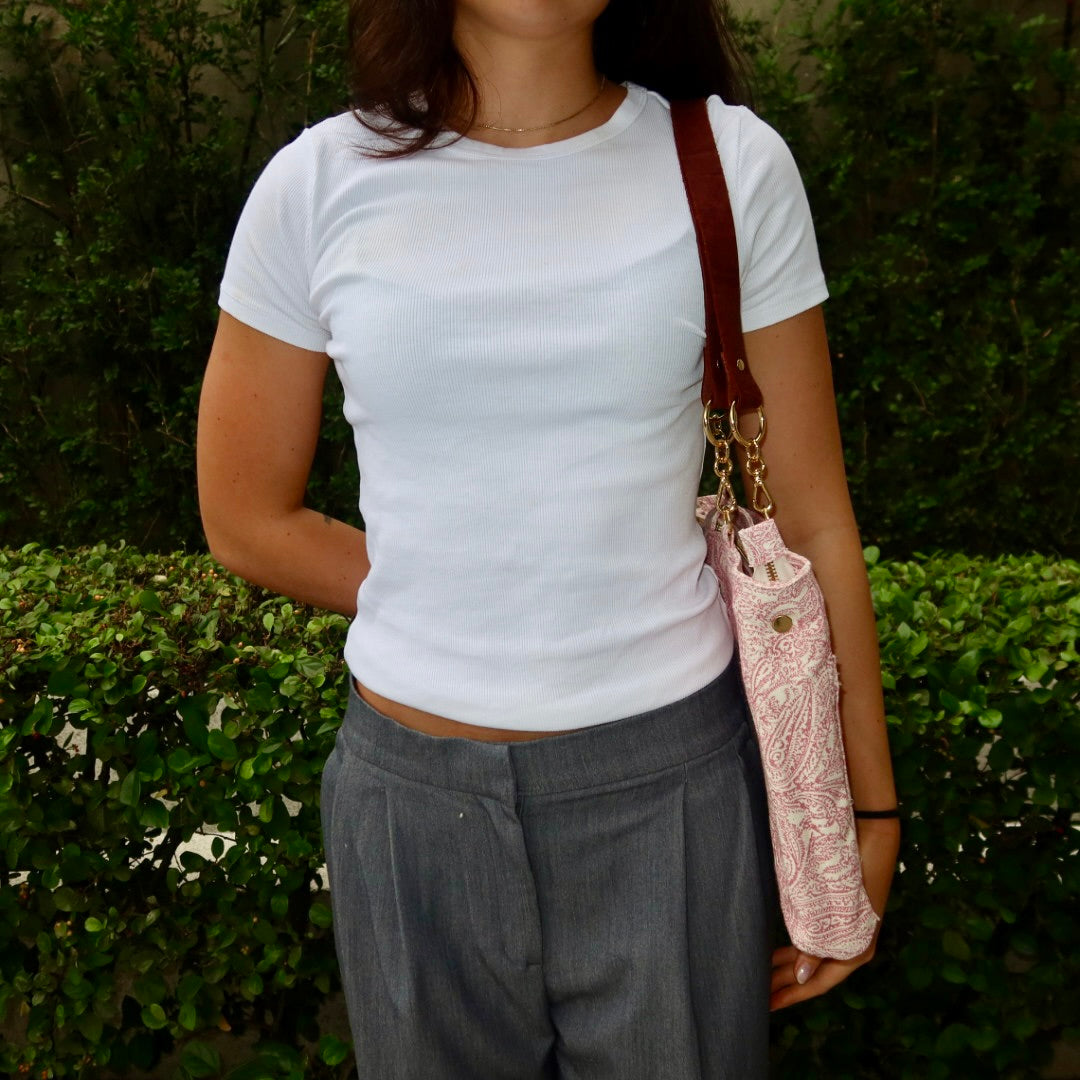 Bolsa Katrin Arabesque Rosa com Alças de Corrente e Couro Marrom