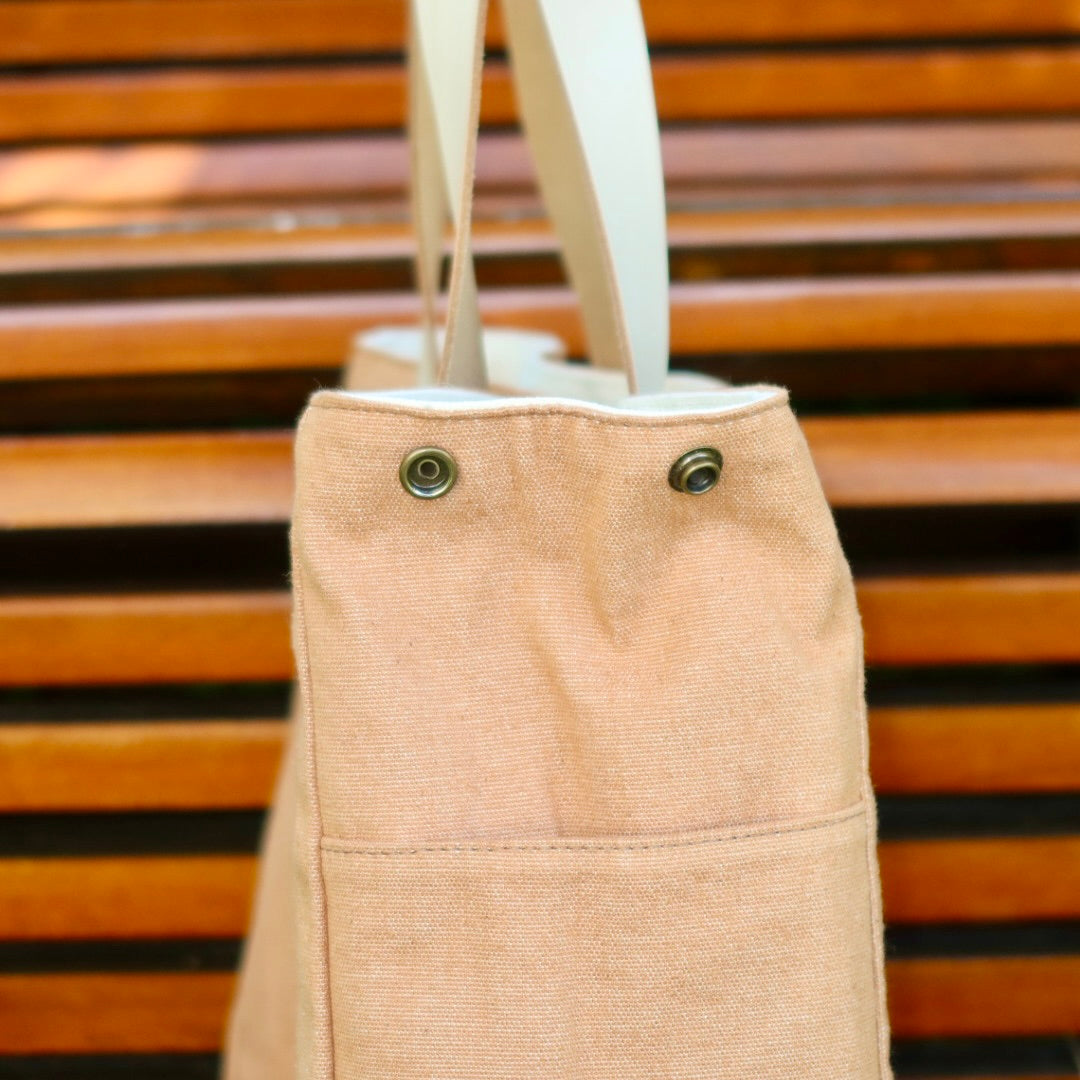 Bolsa Wallow Caramelo com Alça de Couro Off White