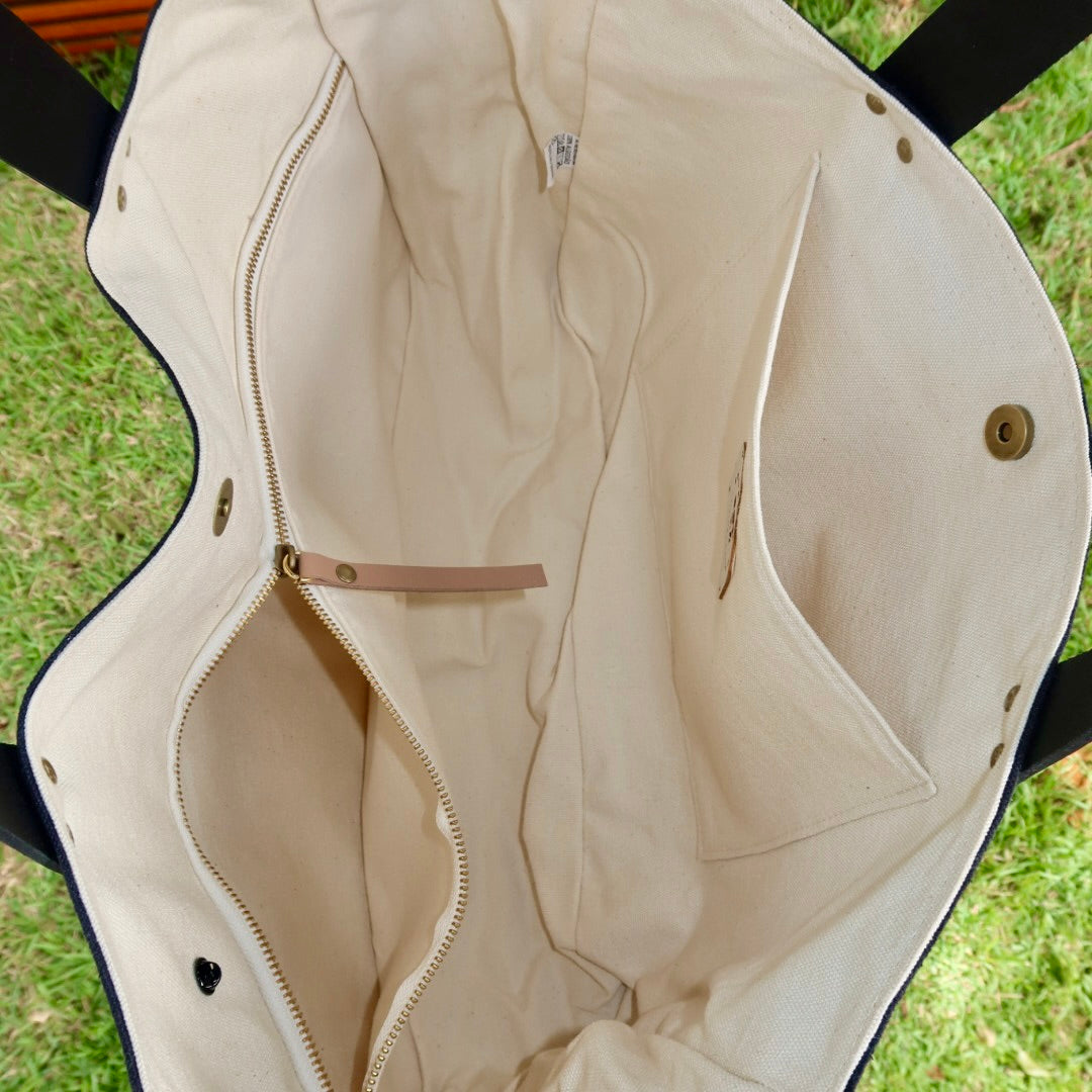 Bolsa Wallow Preto com Alça de Couro Preto