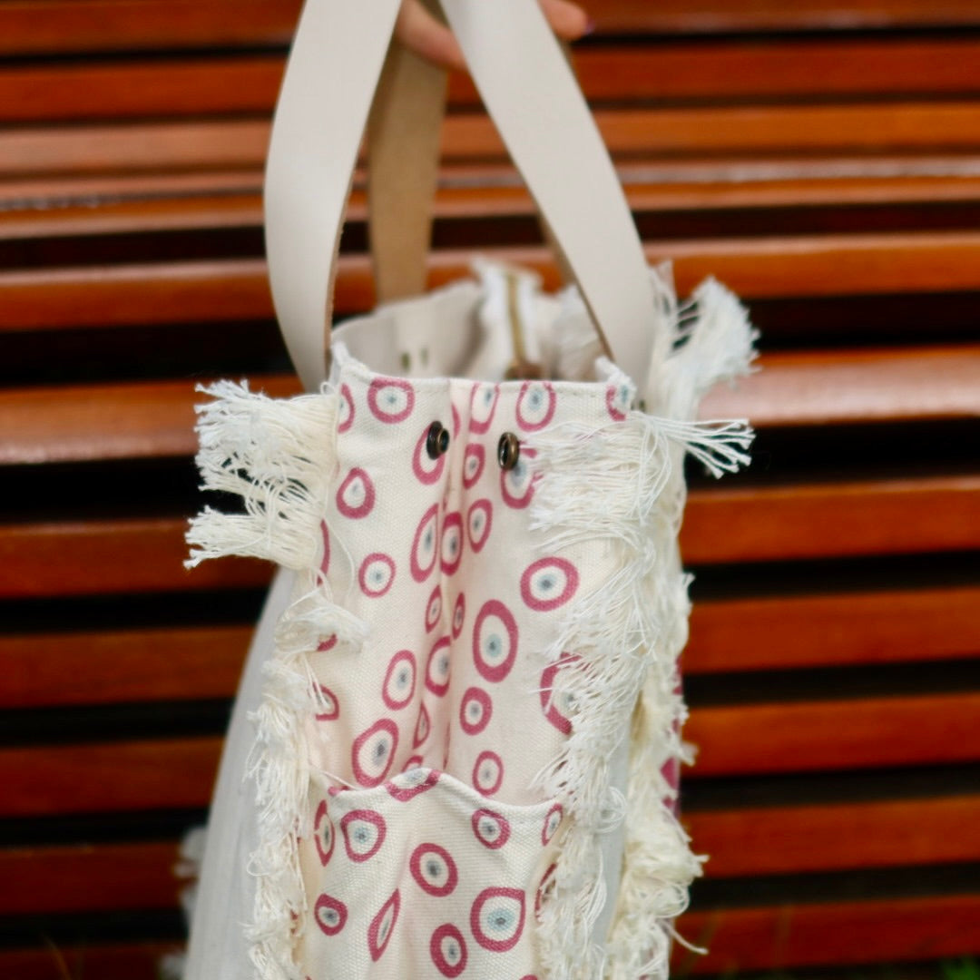 Bolsa Wallow Good Vibes Rosa com Alça de Couro Off White com Zíper