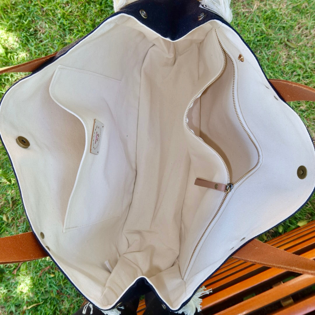 Bolsa Wallow Jeans Preto com Alça de Couro Marrom