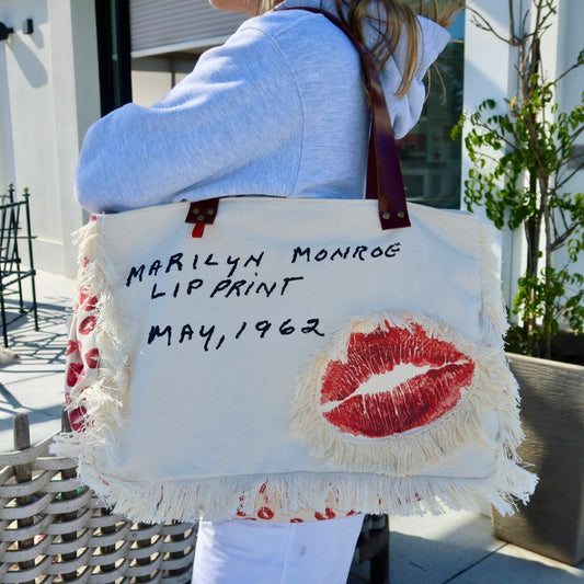 Bolsa Wallow Marilyn com Alça de Couro Marrom Vinil