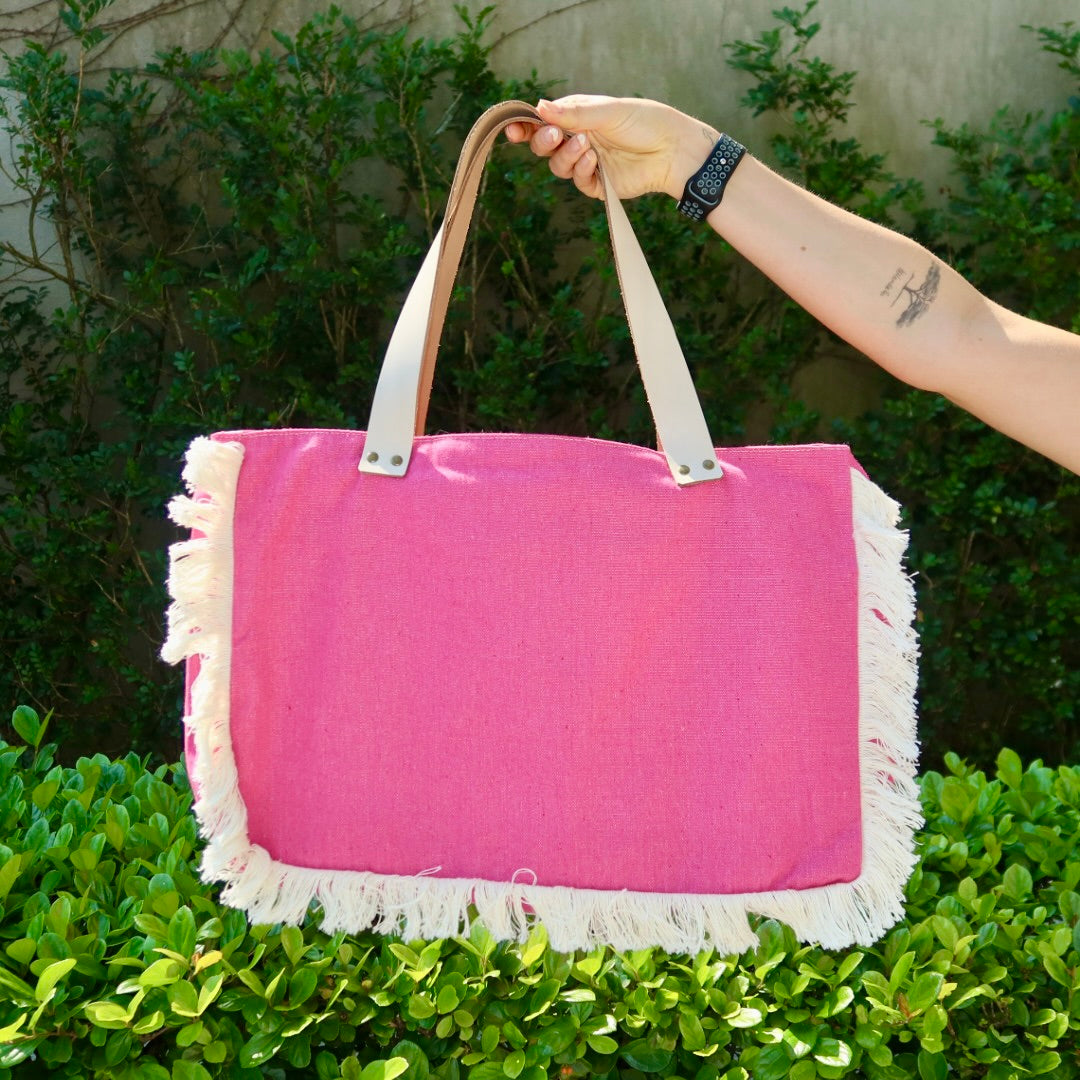 Bolsa Wallow Rosa Choque com Alça de Couro Off White com Zíper