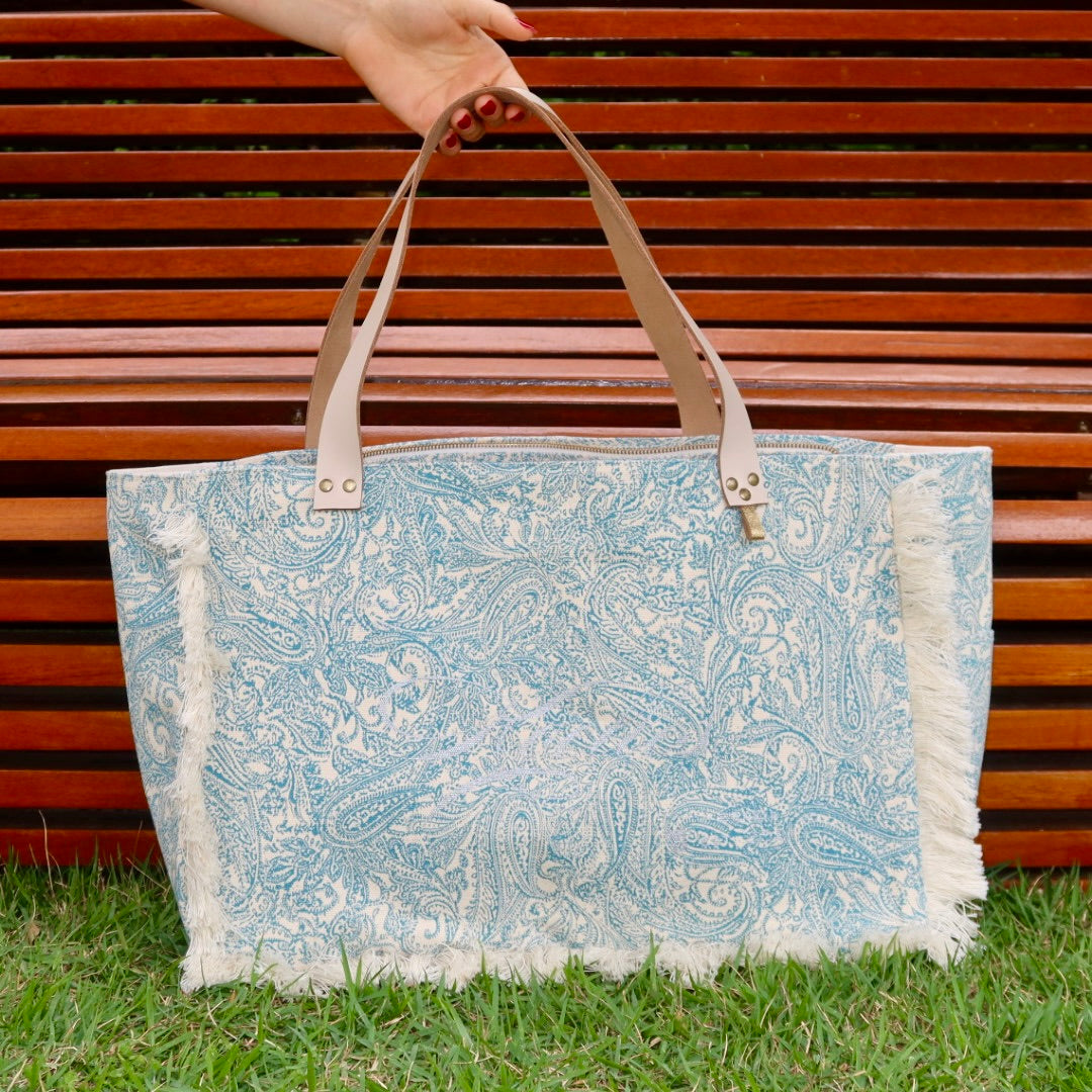 Bolsa Wallow Arabesque Turquesa com Alça de Couro Off White com Zíper