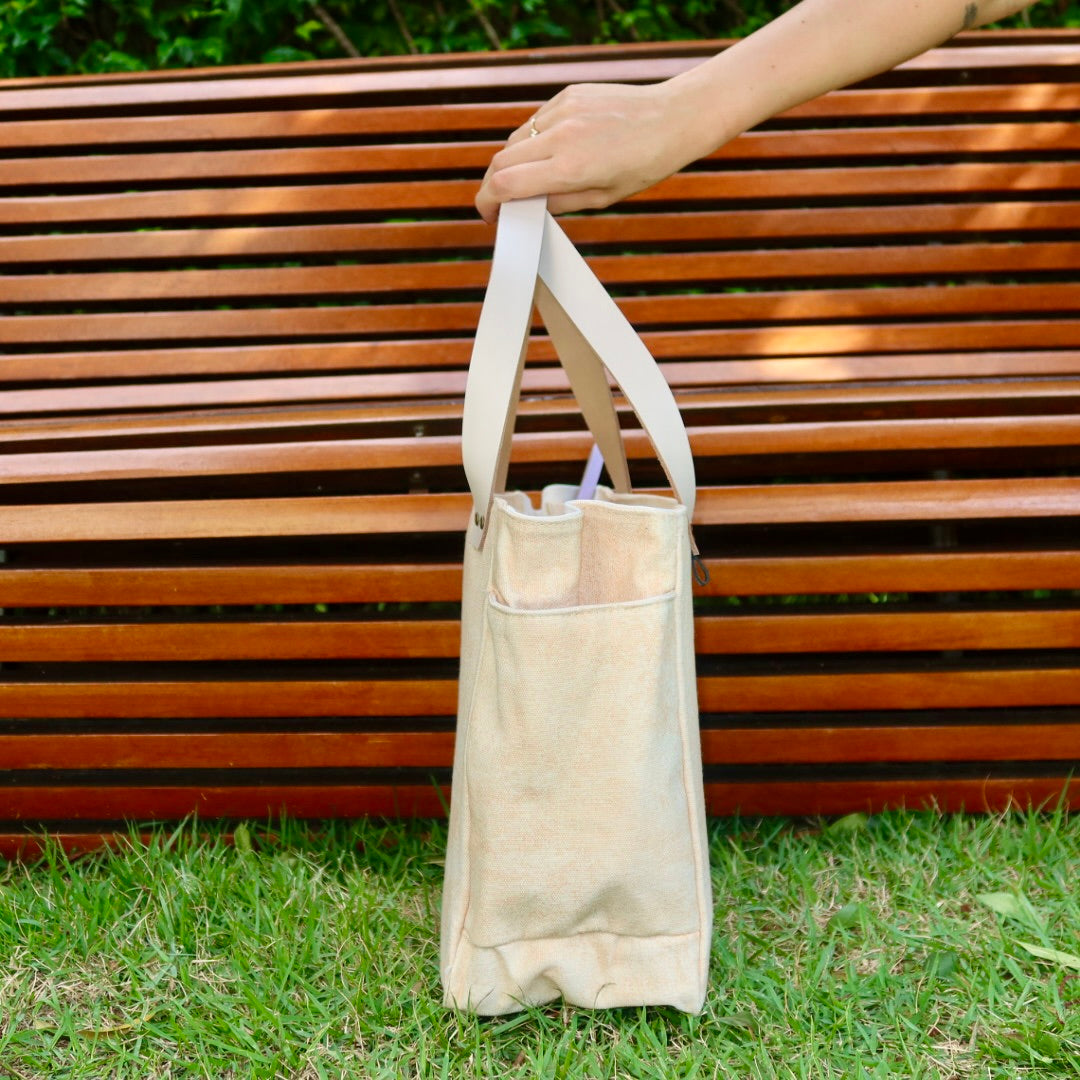 Bolsa Nuna Laranja com Alças de Couro Off White