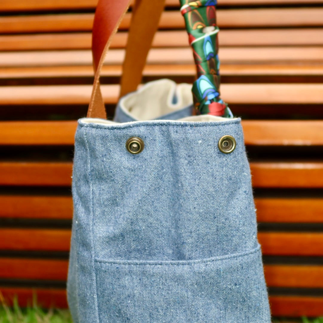 Bolsa Wallow Jeans com Alça de Couro Marrom