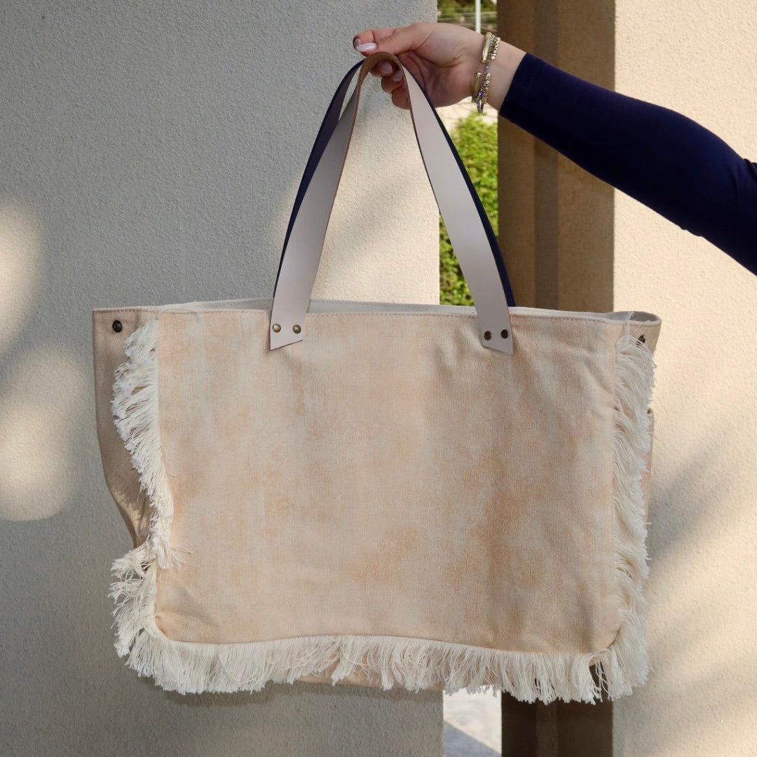 Bolsa Wallow Laranja com Alça de Couro Duo Marinho e Off White com Zíper