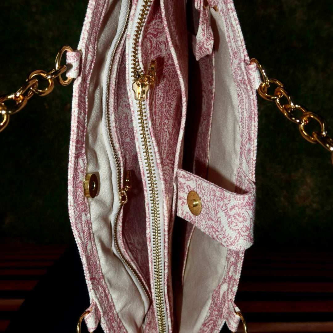 Bolsa Katrin Arabesque Rosa com Alças de Corrente e Couro Marrom Escuro