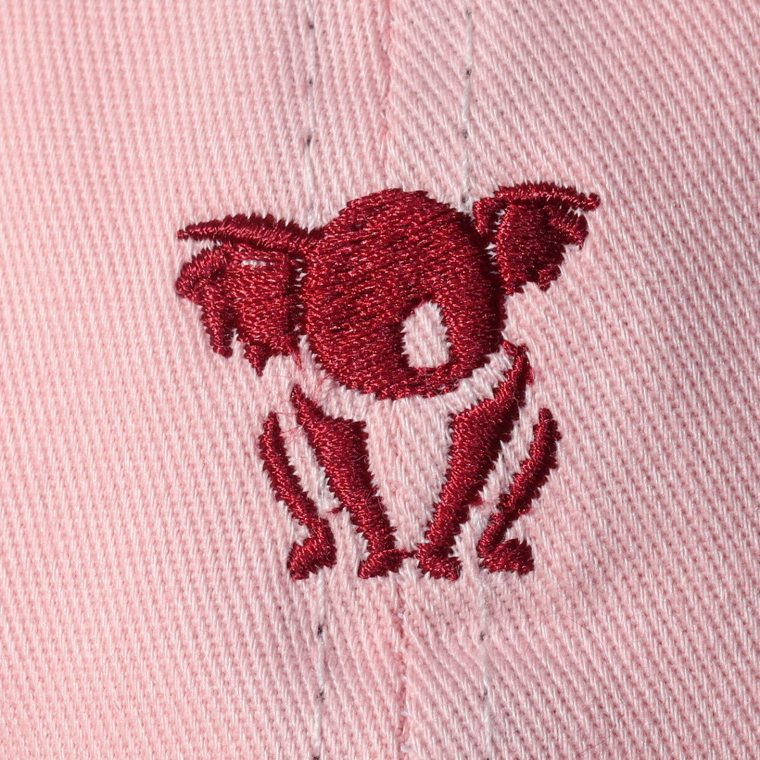 Boné Rosa com Vinho