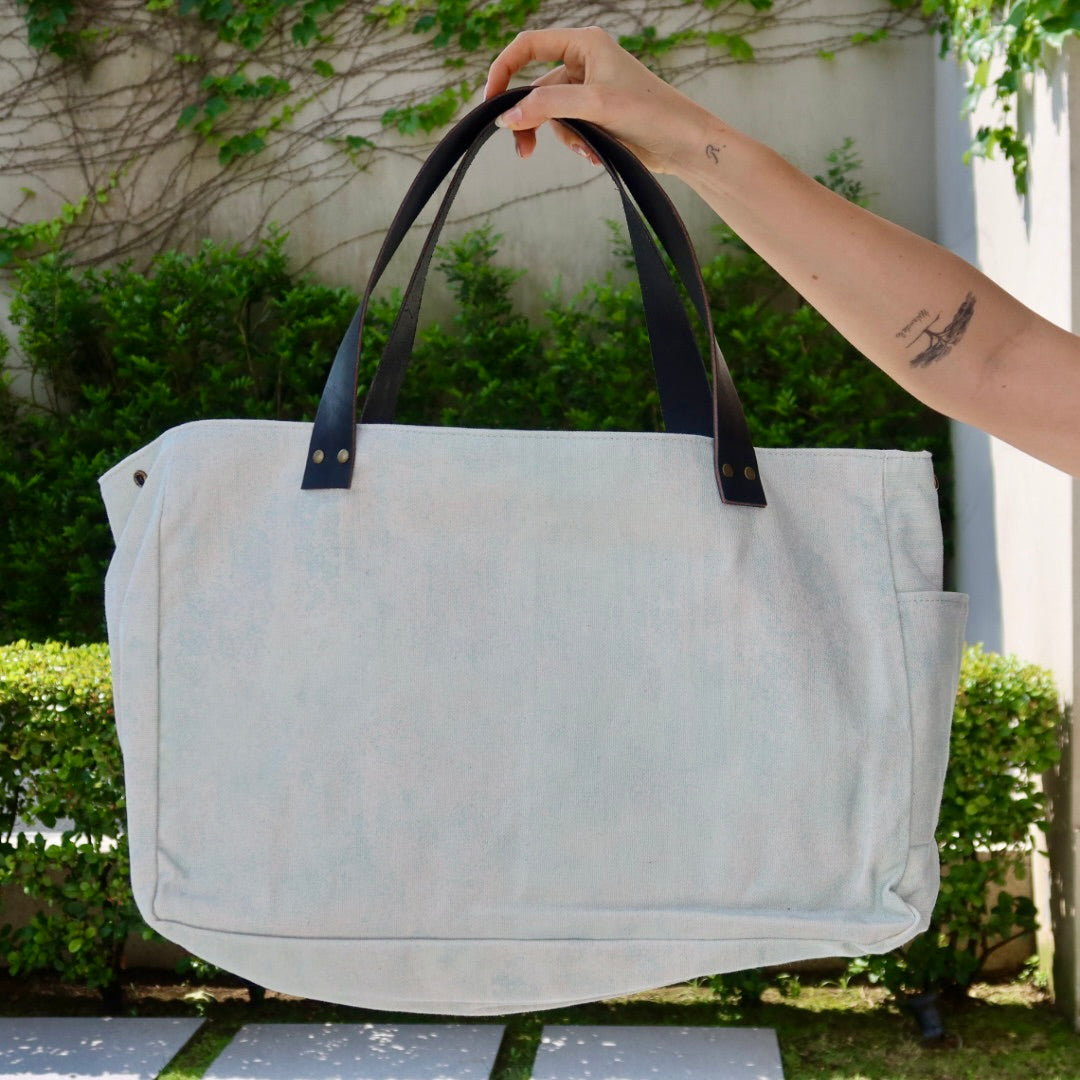 Bolsa Wallow Aqua com Alça de Couro Preto