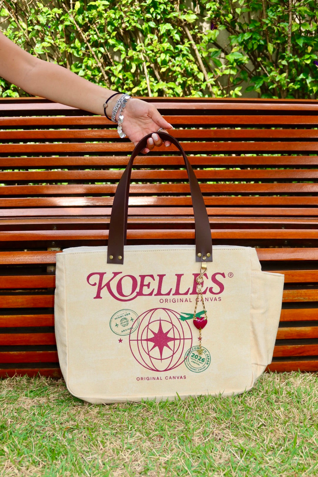 Bolsa Nuna Bege com Alças de Couro Marrom Escuro