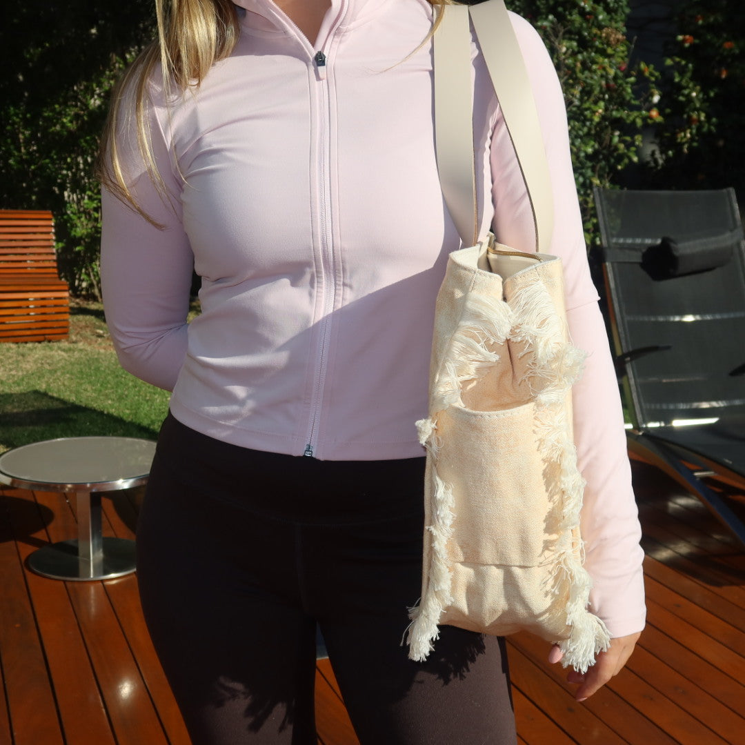 Bolsa Wallow Bege com Alça de Couro Off White com Zíper