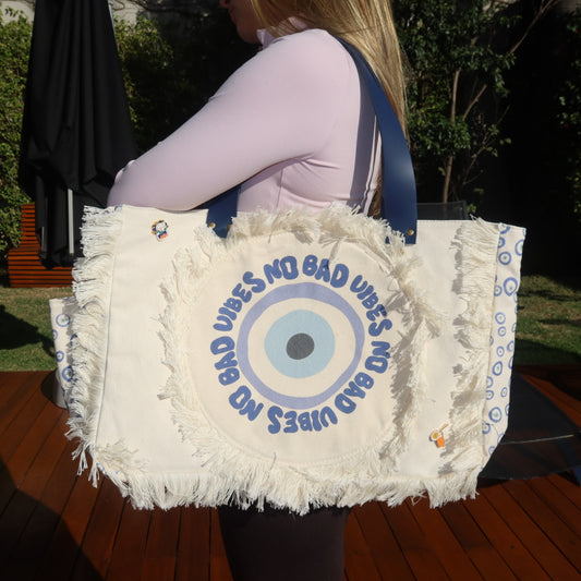 Bolsa Wallow Good Vibes Azul com Alça de Couro Marinho com Zíper