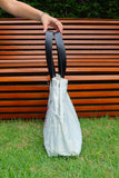 Bolsa Wallow Azul com Alça de Couro Preto